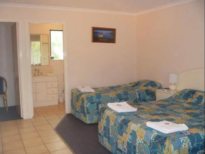 Biloela Palms Motor Inn Exterior photo