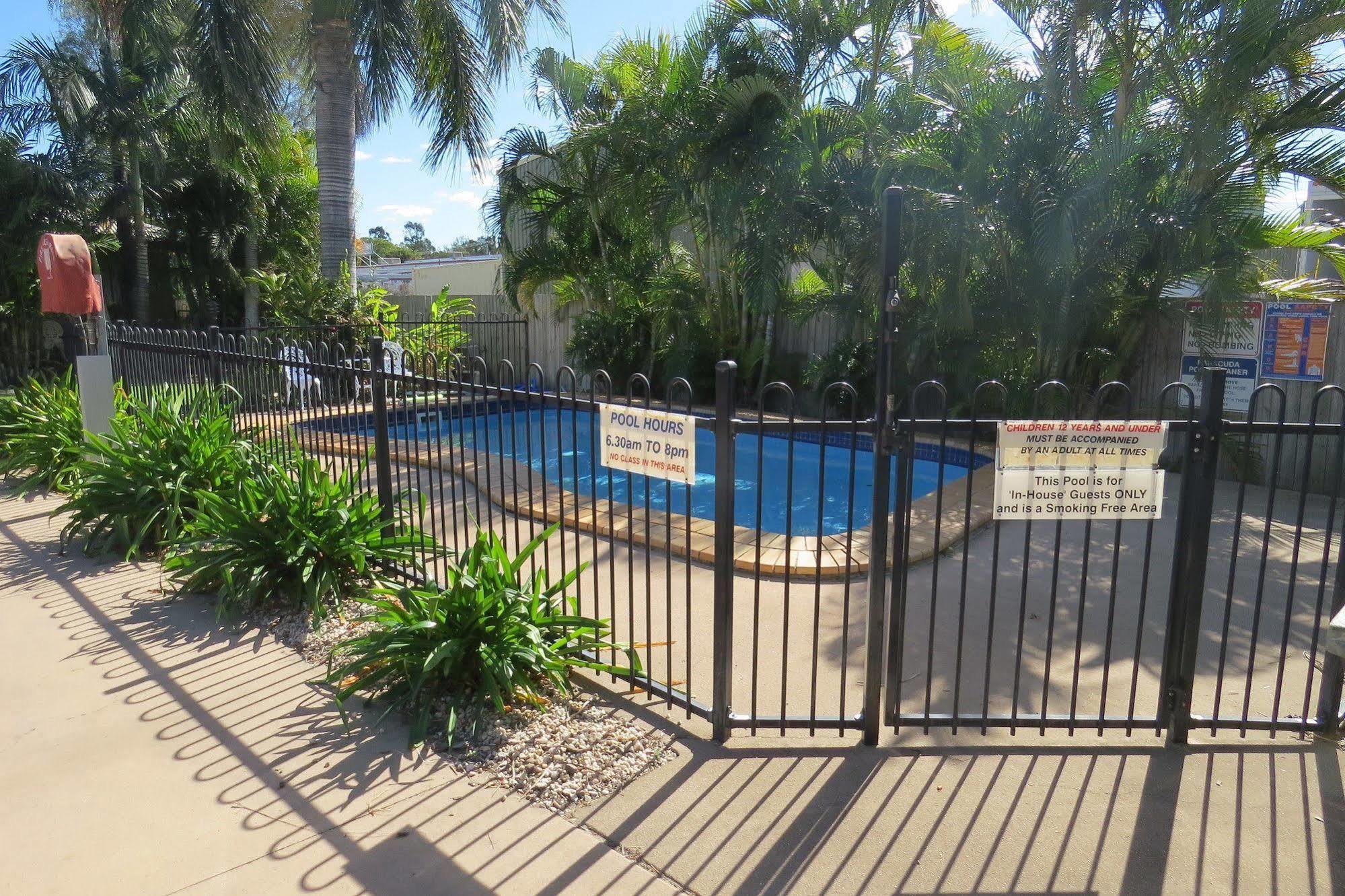 Biloela Palms Motor Inn Exterior photo